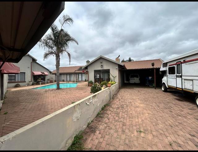 BUSINESS FOR SALE IN SELCOURT